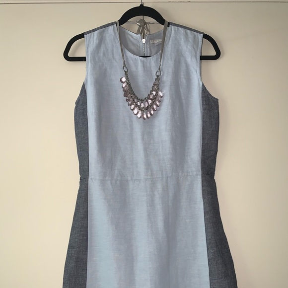 Simple yet classy blue sheath dress by Gap. Size 2. - Picture 2 of 9